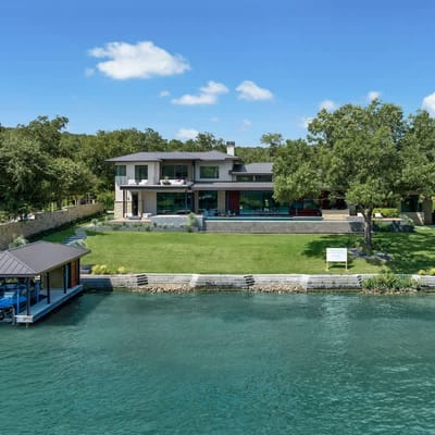 V2 - M Vernon Villa
