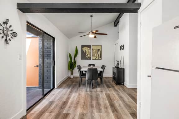 O3 - Orange Door B